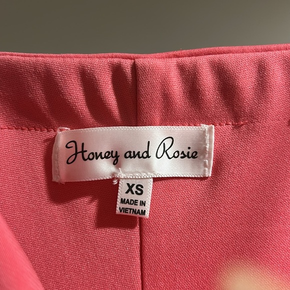 Pink Bodycon Ruched Cowl Neck Homecoming Dress (Honey and Rosie, Size XS) - Picture 6 of 7